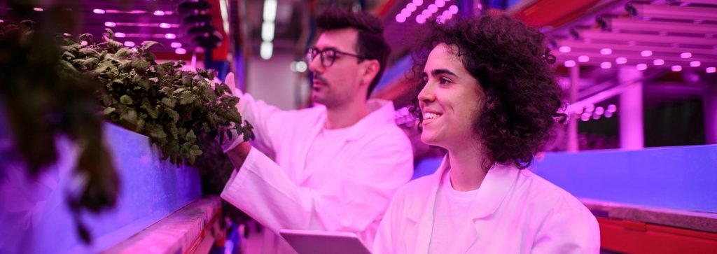 colleges that teach aquaponics