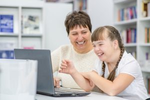 How much do employees make with an online Bachelor's in Special Education?