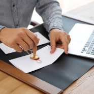 What are the types of national accreditation associations - Image