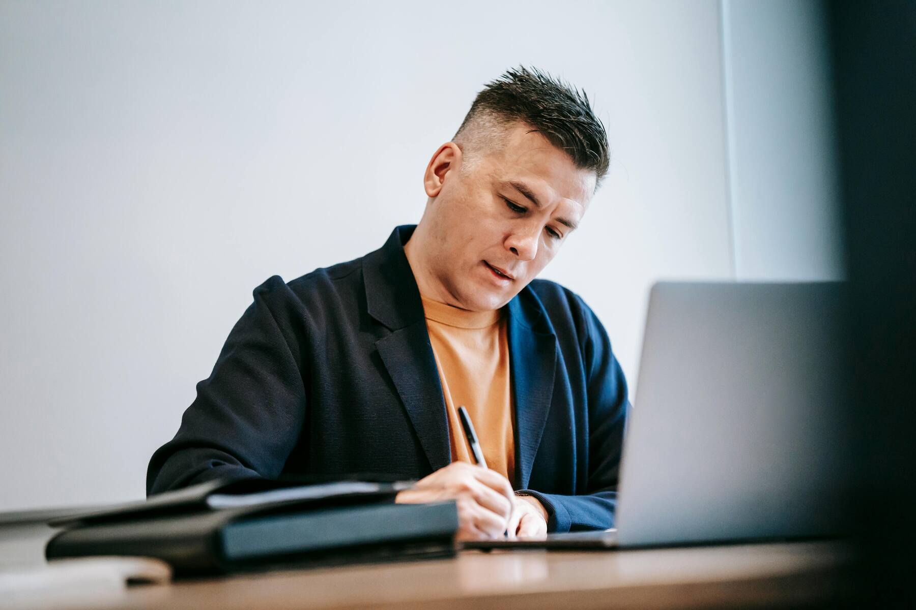 A man studying online